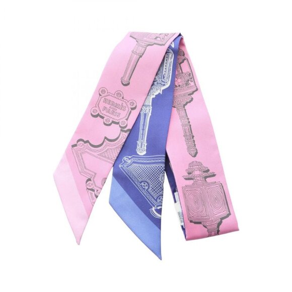 Hermes Scarf Twill Merveilleuses Lanternes Pink Silk Pink Multicolor
